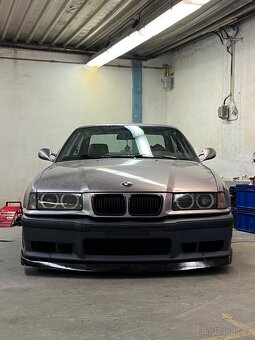 BMW e36 coupe 320i - 4