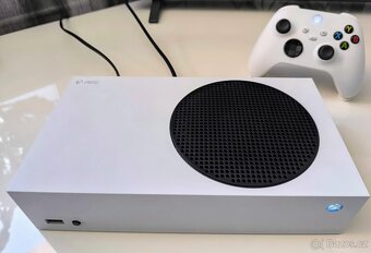 Herní konzole Microsoft Xbox Series S - 4