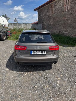 Prodám Audi A6 C7 lehce havarováno 2012 220t km mam potvrzen - 4