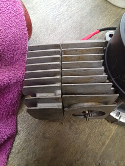 PRODÁM MOTOR BABETTA 225 - 4