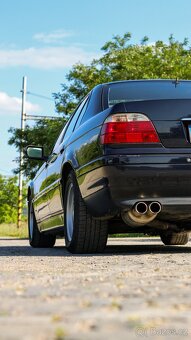 BMW E38 740i V8 4.4 - 4