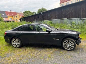 BMW 750i XDrive NEPOJÍZDNÉ - 4