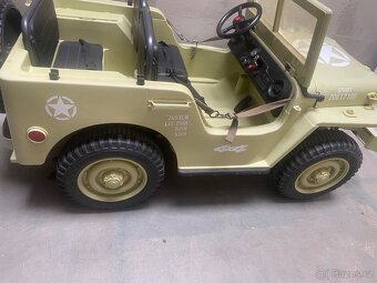 Elektrické autíčko jeep 4x4 třimístné willys - 4