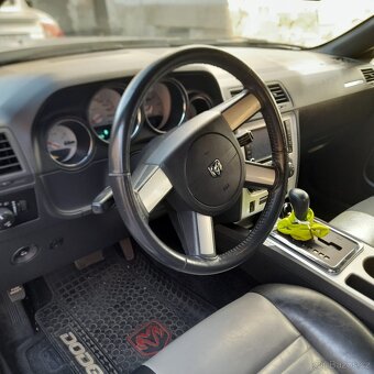 Dodge Challenger 3.5 V6 - 4