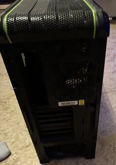 PC skříň - 4