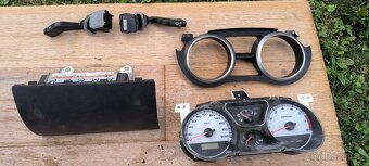 Suzuki Ignis 1.5i 73kw 4x4 - 4