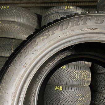 Zimní pneu 205/55 R17 98V Dunlop 5mm - 4