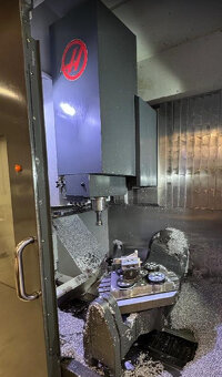 Obráběcí centra - pětiosá UMC 750 - 4