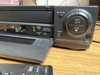 Videorekordér SONY SLV-E210EE - 4