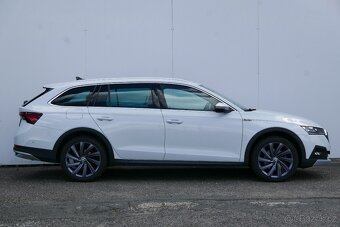 Škoda Octavia Scout - 4