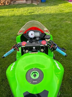 Kawasaki ZX6R Ninja - 4