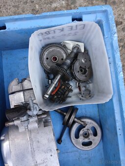 Motor Jawetta,krasny szav 2500kc - 4