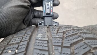 Zimní pneu 225/40/18 Hankook - 4