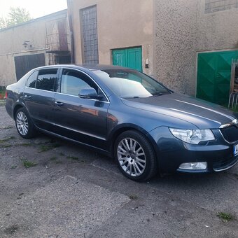 Škoda Superb s ručním ovládáním pro invalidy - 4