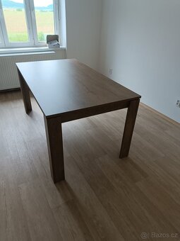 Nový jídelní stůl VEDDE - 4