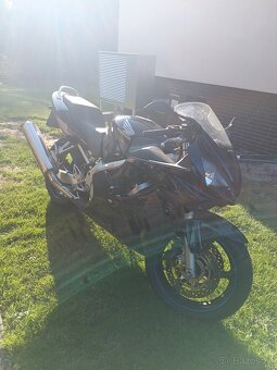Honda CBR 600F - 4