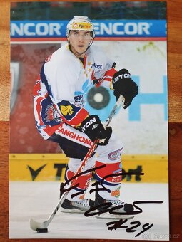 Autogramy hráčů HC Dynamo Pardubice - 4