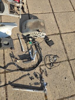 Prodám díly Hyosung RX 125 - 4