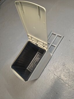 Nový odpadkový koš Linea - 4