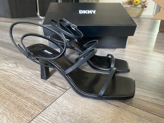 DÁMSKÉ BOTY DKNY 36 - NOVÉ - 4