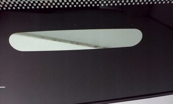 VW Amarok čelní sklo - 4