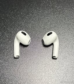 AirPods 3 magsafe - 4