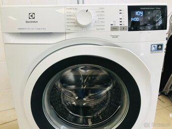 Prodám pračku Electrolux se sušičkou - 4