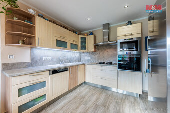 Prodej rodinného domu, 150 m², Zhořec, s pozemkem 3395 m² - 4