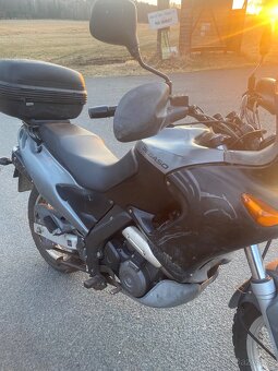 Aprilia pegaso 650 - 4