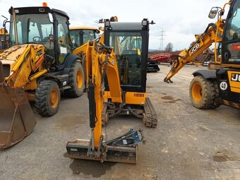 Minibagr JCB 19C-1 - 4