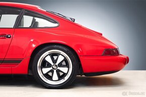 Porsche 911 964 Carrera 4 - 4