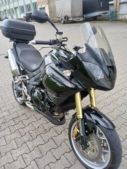 Prodej motocyklu Triumph 1050 - 4