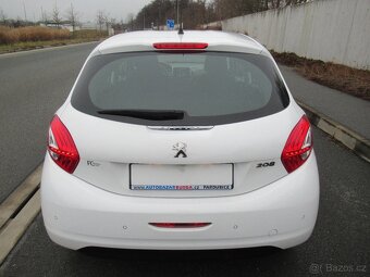 Peugeot 208 1.2i nové v ČR 55000 Km - 4