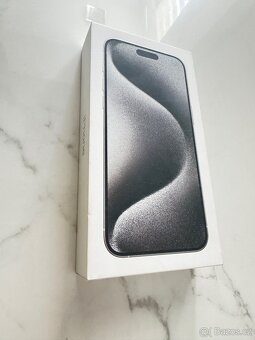 Prodám IPhone 15 pro Max 1 tera - 4