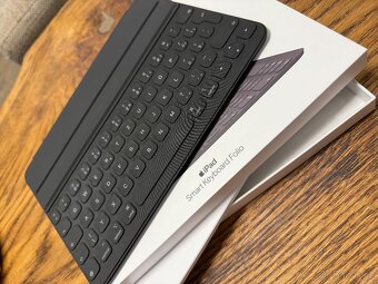 iPad Air 11” 4. generace 64GB Space Grey s příslušenstvím - 4