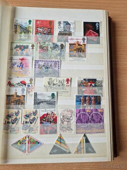 Album se známkami. - 4