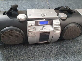 JVC RV-NB50 Ghettoblaster Powered Woofer CD systém - 4