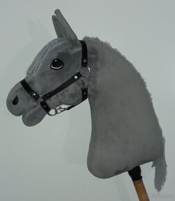Larden Hobby Horse Grace s černou ohlávkou vel. M - 4
