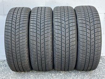 Pěkná zimní orig alu Škoda Kamiq 215/45/18 vzorek 8mm - 4