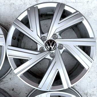 ALU VW GOLF TOURAN GOLF GTI 18" 5X112 ET51 - 4