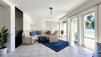 Vícegenerační rodinný dům / Investiční vila v Domažlicích - 4