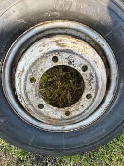 Pneu Pirelli 225/75 R16 C - 4