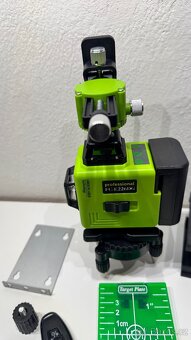Laserová vodováha MINI 3D / 4D – zelený laser, samonivelace - 4