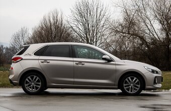 Hyundai i30 1.6 CRDi automat - 4