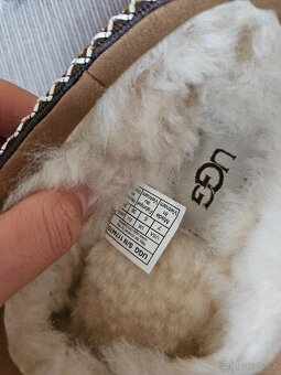 Ugg - 4