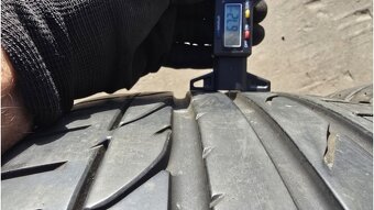 Letní pneu 235/40/19 Bridgestone - 4