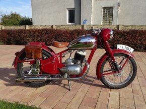 Jawa 250 Pérák, rok výroby 1951 - 4
