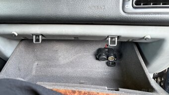 Peugeot 406, gumbalkan - 4