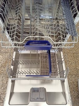 Myčka nádobí Siemens vestavná (02) - 4