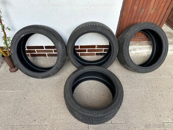 235/40 r19 letní pneu Barum - 4